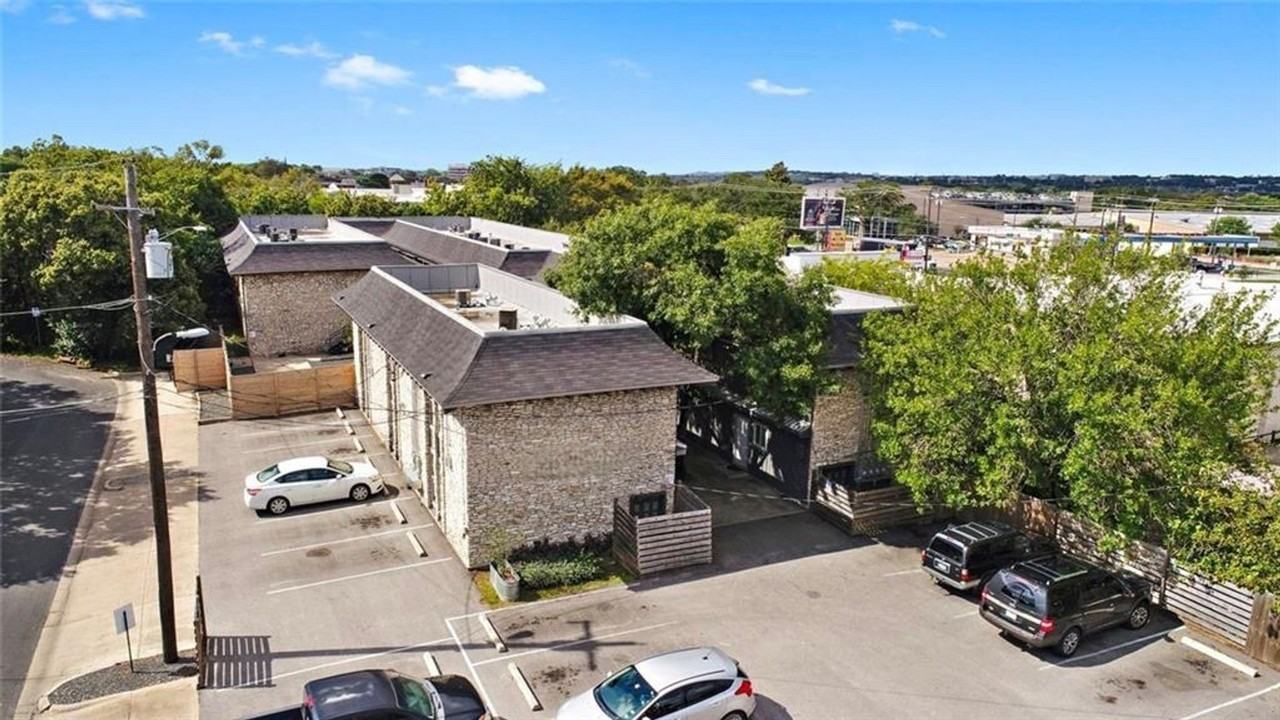 2301 Ohlen Rd - Photo 2 of 14