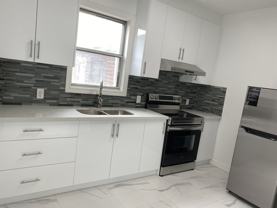 Bathurst St & Dundas St W - Photo 1 of 1