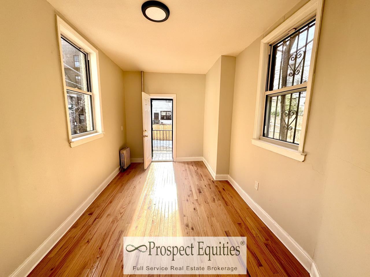 1072 Putnam Avenue #1 - Photo 5 of 10