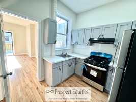 featured image of 1072 Putnam Avenue #1