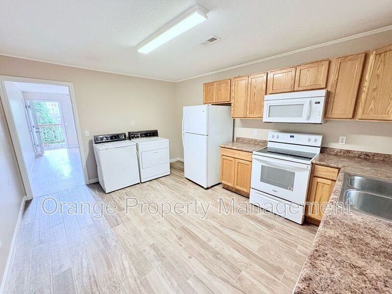 410 Old Central Rd #4 - Photo 6 of 12