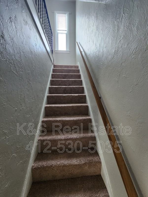 717 Ellsworth Ave - Photo 5 of 9