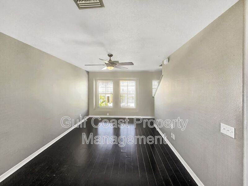 8716 Spruce Hills Ct - Photo 5 of 22