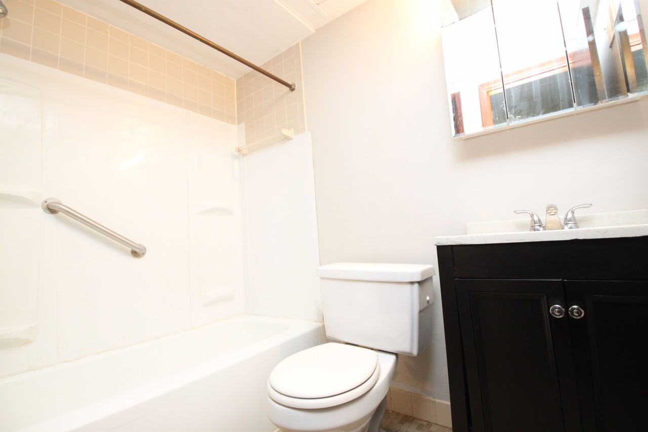 ORCHARD AVE -- 149 - Photo 7 of 8