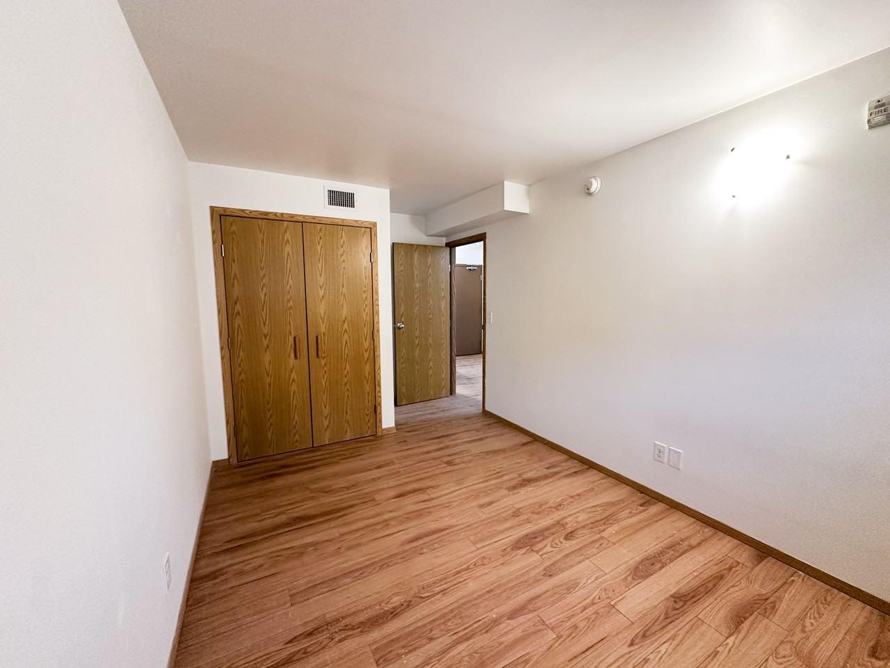 138 Lorne Avenue - Photo 6 of 10