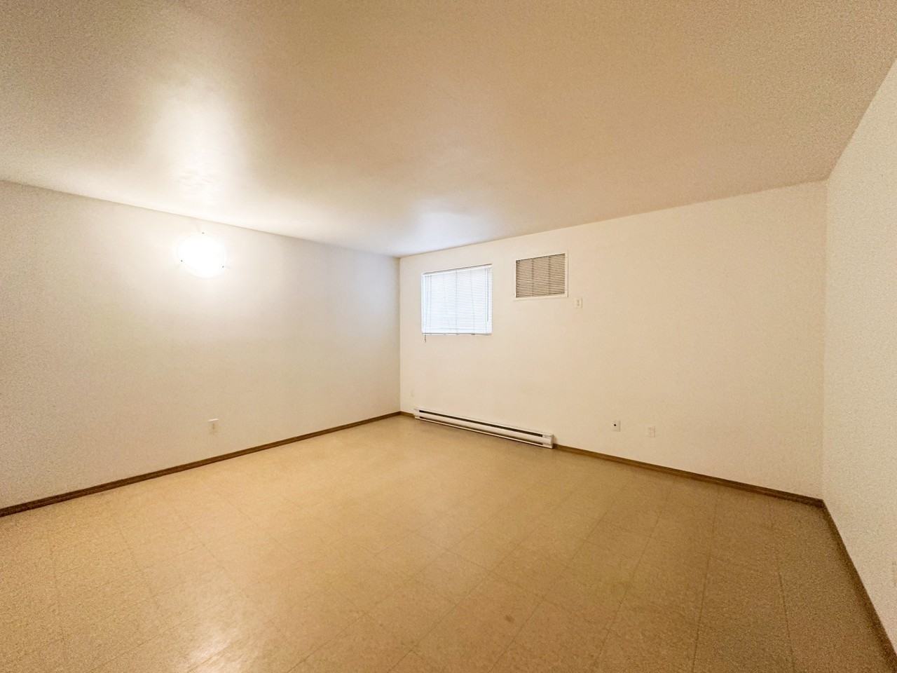 138 Lorne Avenue - Photo 3 of 11