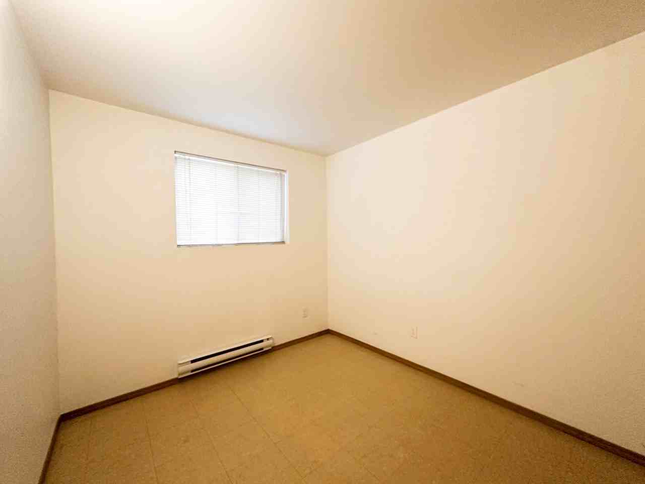 138 Lorne Avenue - Photo 6 of 11