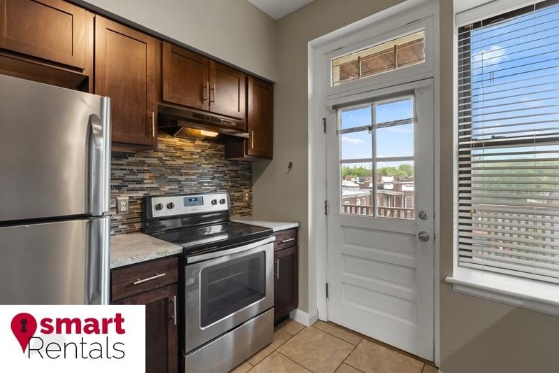 4101 Flad Avenue - Photo 2 of 20