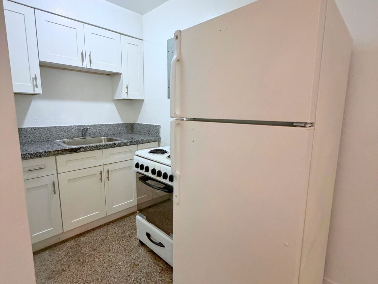 929 North K Street - Photo 6 of 14