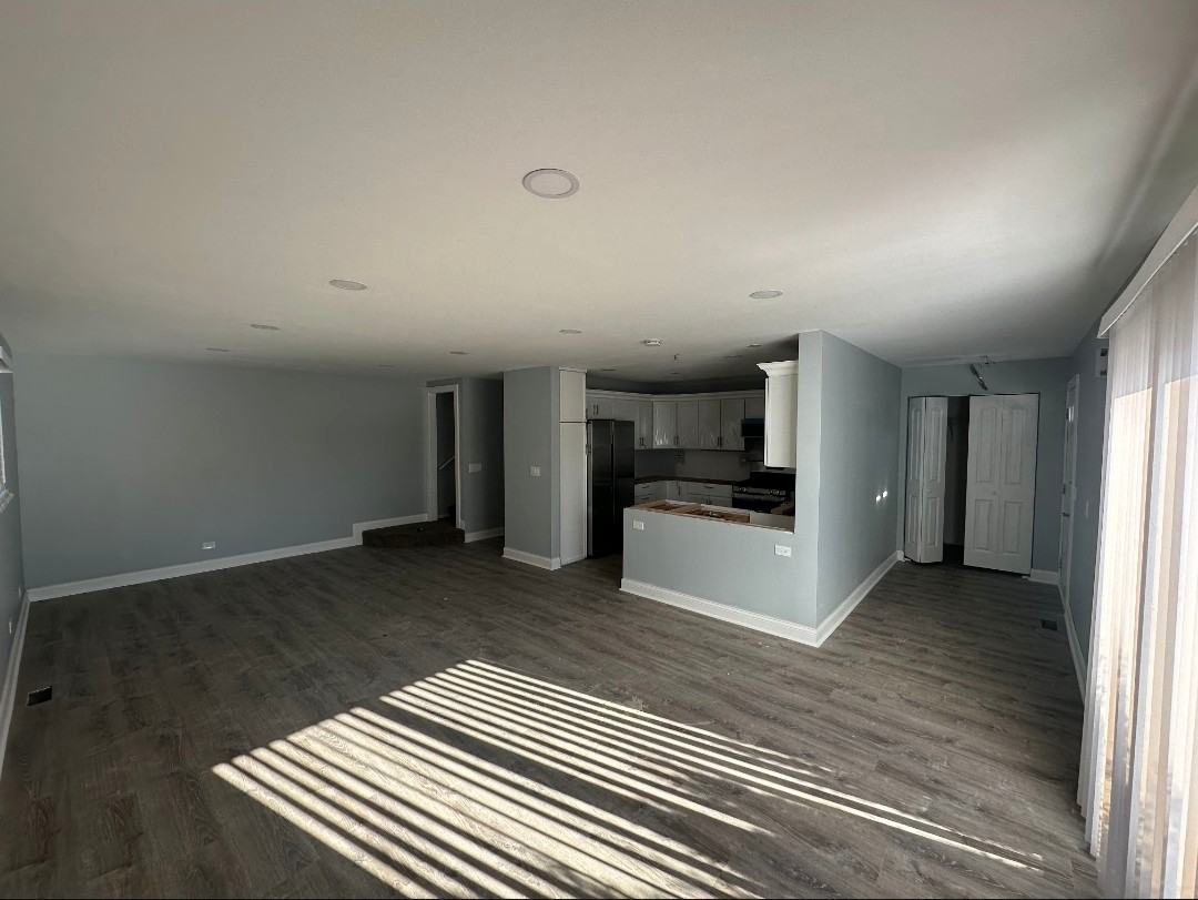 Oak Knoll 2 - Photo 3 of 10