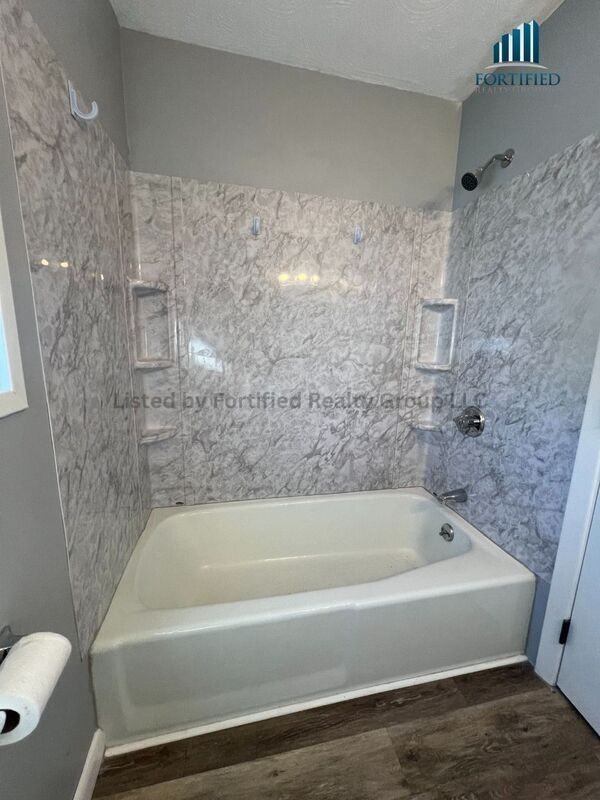 2352 S Main St #4 - Photo 4 of 14