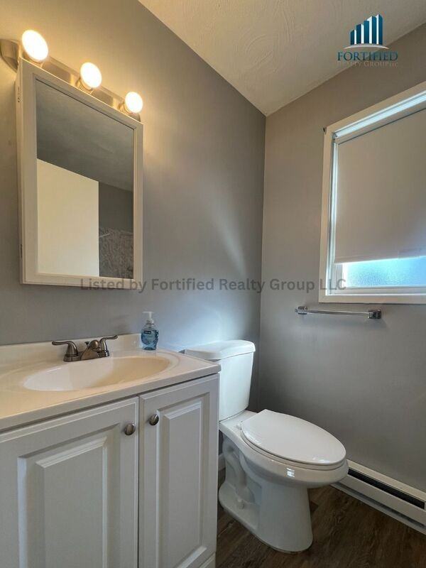 2352 S Main St #4 - Photo 5 of 14