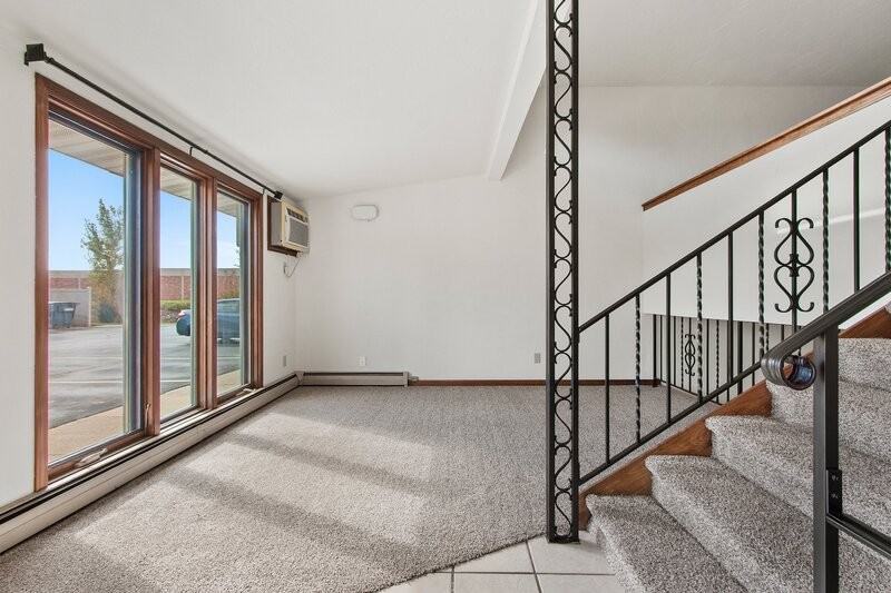 2384 Canter Ln - Photo 3 of 8