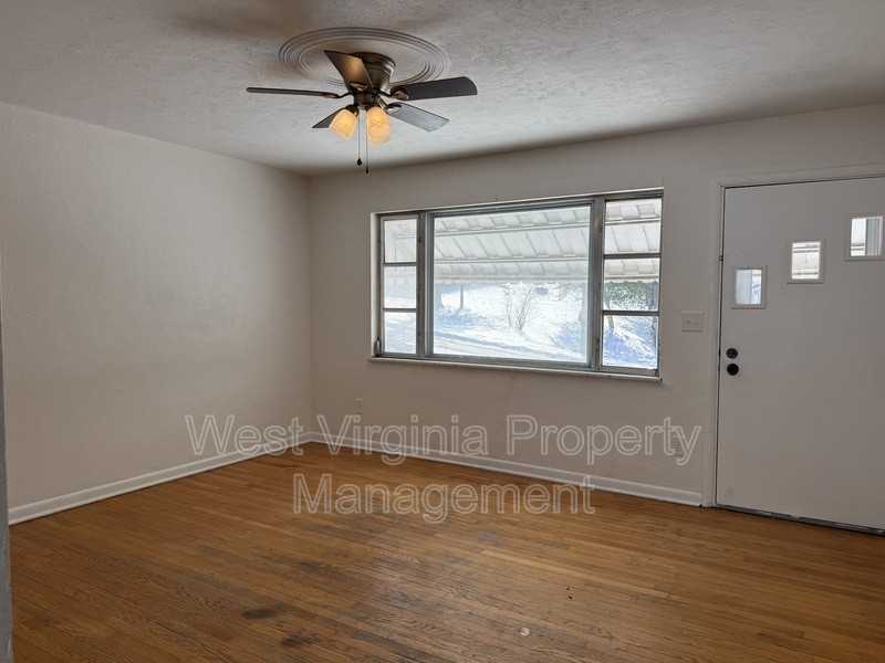 309 E Prince St - Photo 2 of 31