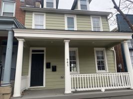 featured image of 741 Manor St