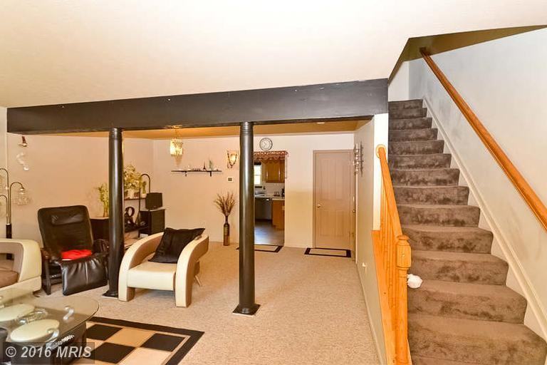 9328 Ridings Way - Photo 2 of 8