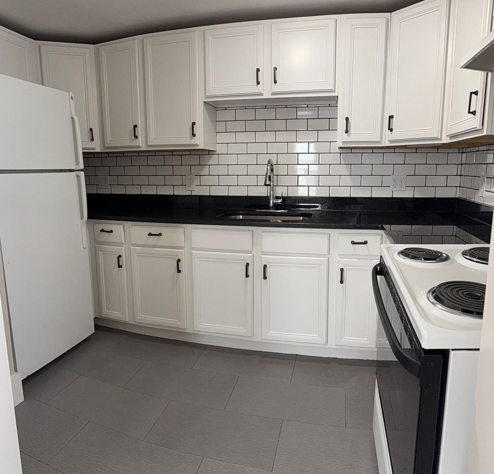 17 Swamscott Street - Photo 5 of 11