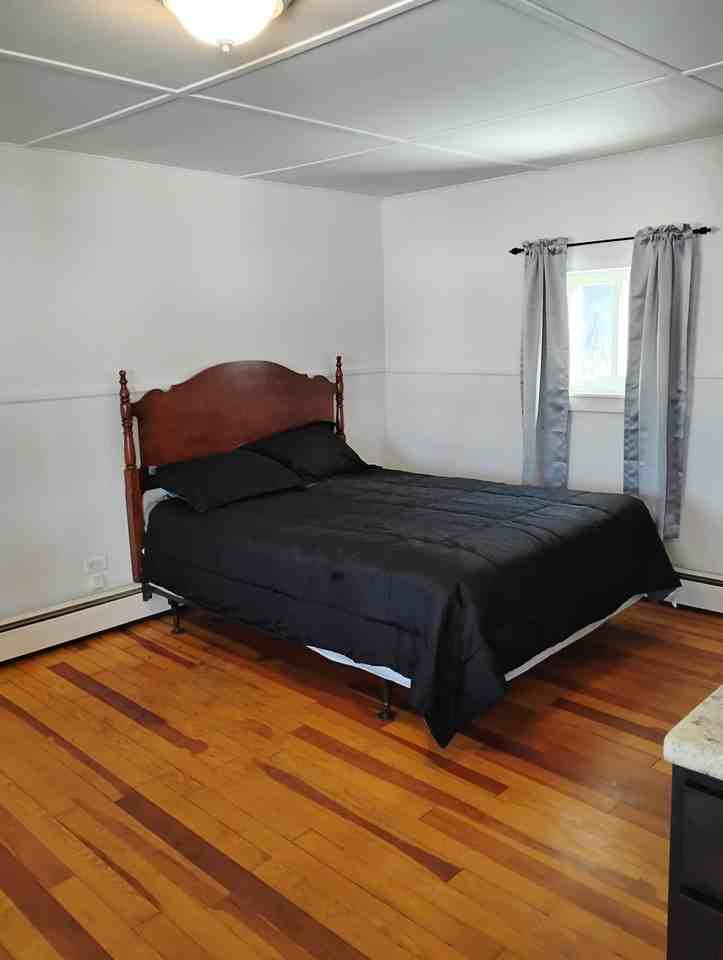 Searsport Suites - Photo 2 of 6