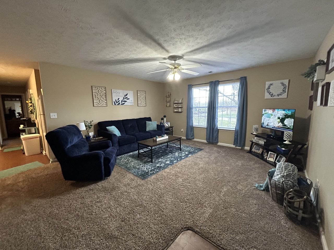 20 HILLSIDE COURT - Photo 2 of 7