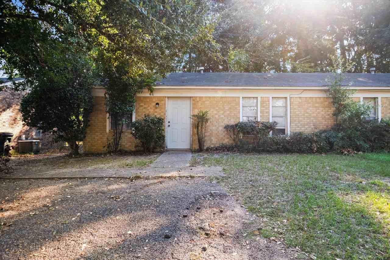 7108 Richfield Drive - Photo 3 of 22