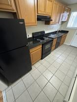 3210 Ellwood Ave #B - Photo 1 of 1
