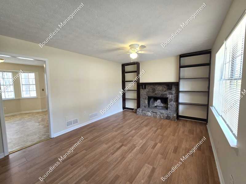 3948 Ferncliff Rd - Photo 2 of 17