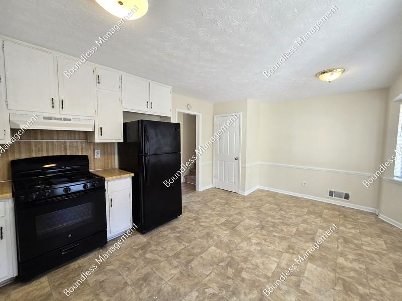 3948 Ferncliff Rd - Photo 6 of 17