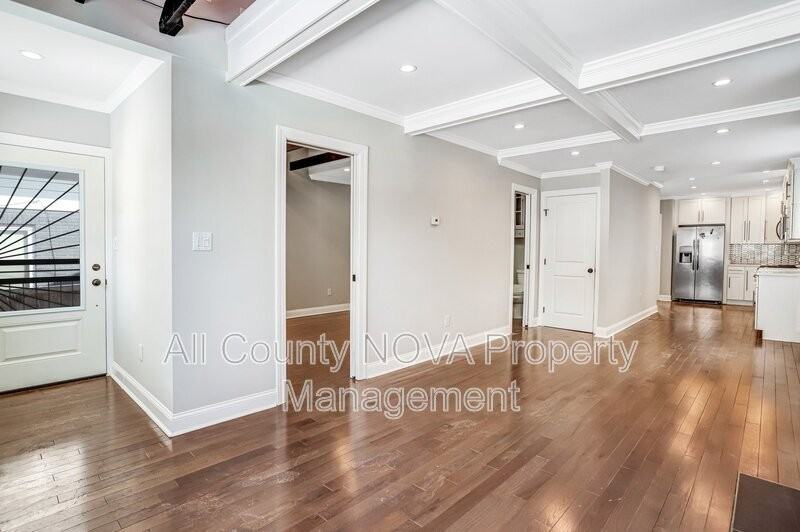 6219 Piney Branch Rd Nw - Photo 7 of 50