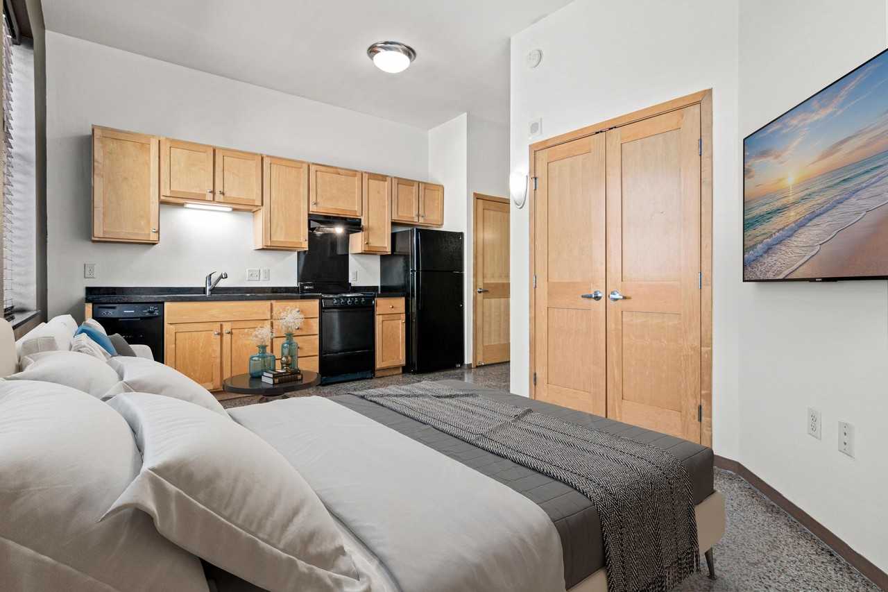 The Historic Minnesota Building - Photo 4 of 25