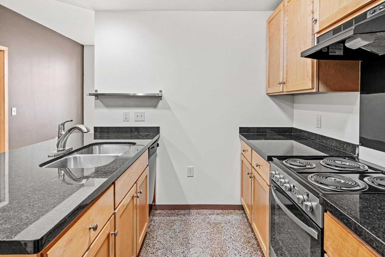 The Historic Minnesota Building - Photo 7 of 25