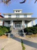 featured image of 322 N Hart St #2