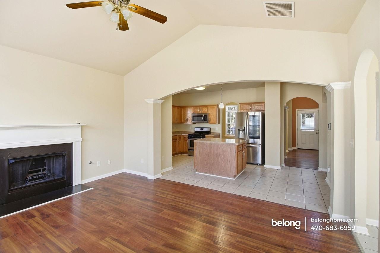 505 Anglewood Trce - Photo 7 of 23