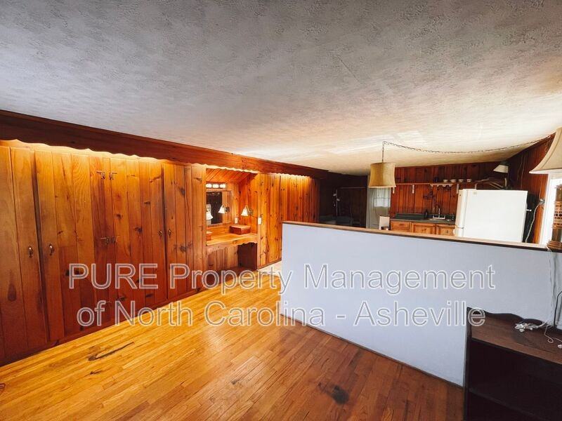 19 Clairmont Ave #UP - Photo 6 of 15