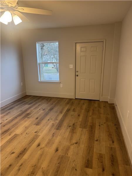 207 Laurel Ln - Photo 2 of 23