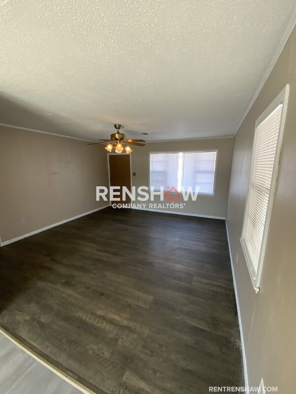 307 Woodford Cv - Photo 2 of 17