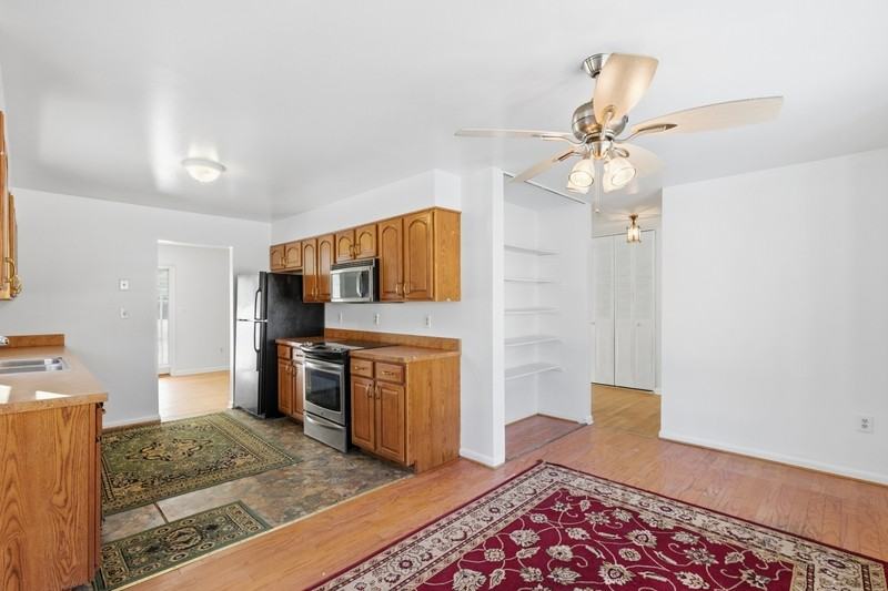 4315 Spencer St - Photo 6 of 16