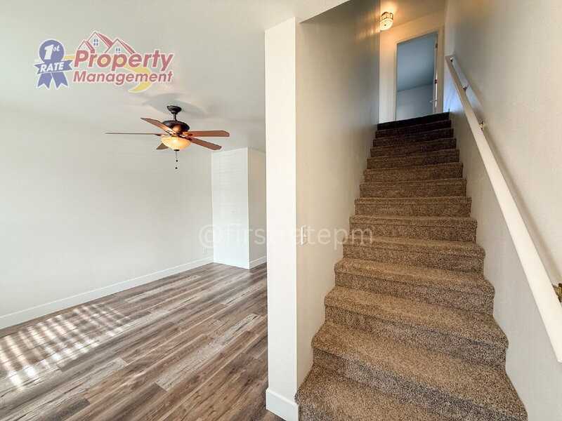 1192 W Melrose St - Photo 3 of 37