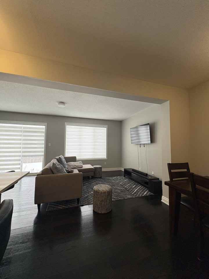 677 Allied Mews - Photo 4 of 17