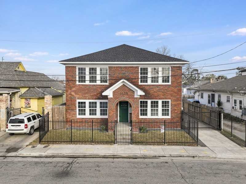 1115 Hogan St - Photo 7 of 7