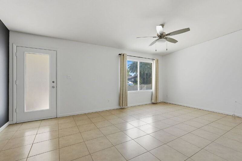 2428 E La Jolla Dr - Photo 4 of 32