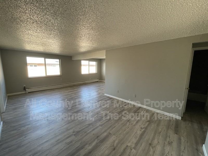 1720 Chester St #2 - Photo 2 of 11