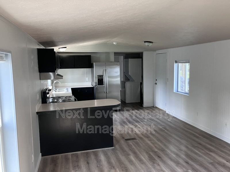 300 Bierney Creek Rd - Photo 3 of 10