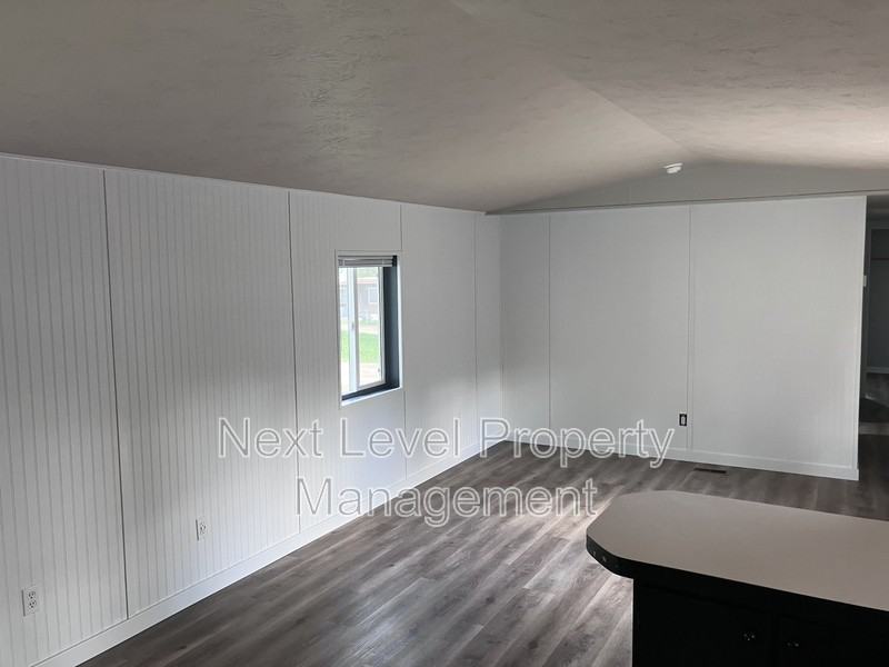 300 Bierney Creek Rd - Photo 4 of 10