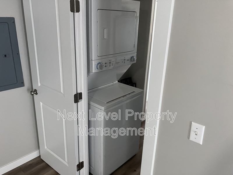 300 Bierney Creek Rd - Photo 7 of 10