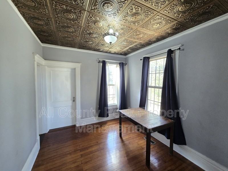 3126 Rockmeade Dr - Photo 4 of 16