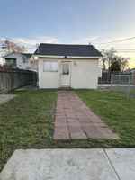 featured image of 832 Marion St