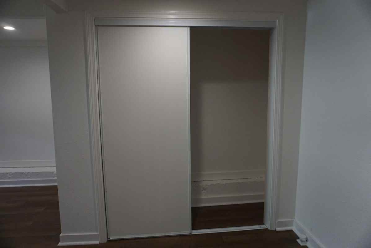 315 Broadway - Photo 7 of 12