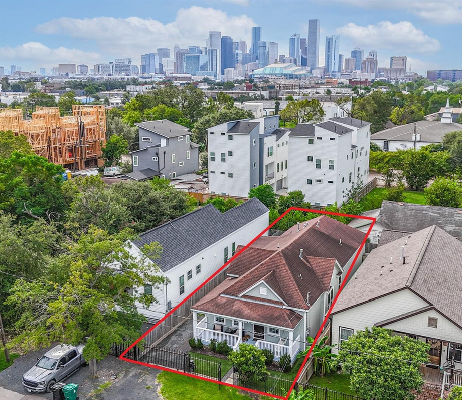 213 N Hutcheson St - Photo 6 of 6