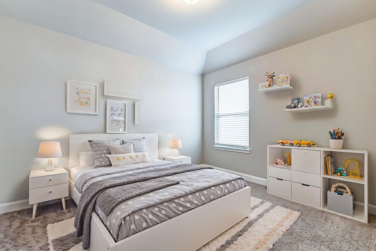 19015 Blue Valley Ln - Photo 4 of 23