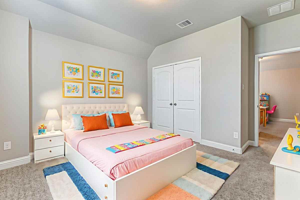 19015 Blue Valley Ln - Photo 5 of 23